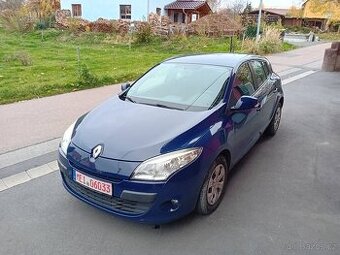 Renault Megane III -  POŠKOZENO