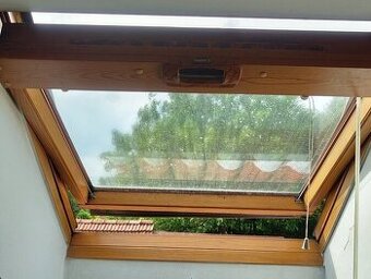 Střešní okna 7 ks FENESTRA 75x110cm + plechování + zateplení