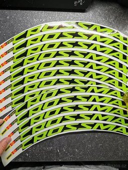 Sada polepů / 12ks samolepek MAVIC CrossMax na ráfky 27,5"