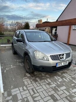 Nissan qshqai 1