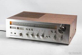AKAI AA-1050 / japonský receiver