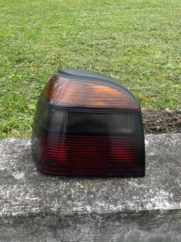 Pravé zadní světlo Golf 3 - Hella kouřové