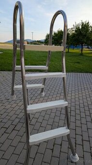 Bazénové nerezové schůdky 135 cm