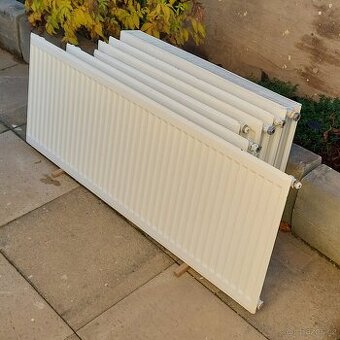 REZERVACE - 6 demontovaných radiátorů za 1/10 ceny