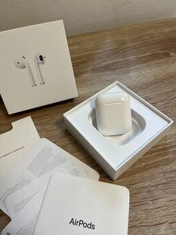 Apple Airpods 2019