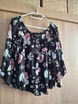 Dívčí společenská halenka