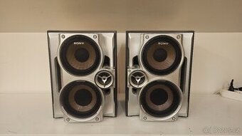 Kvalitní repro v dřevěné ozvučnici SONY