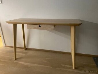 Psací stůl IKEA ve výborném stavu