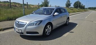 Opel Insignia sport TOURER 2.0 kombi rv 2011