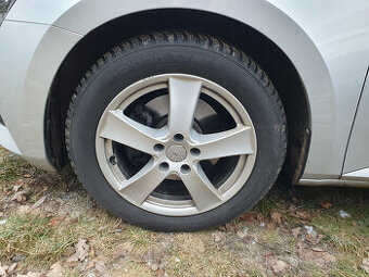Alu Dezent Škoda/VW 5x112 R17 zimní 215/55 R17