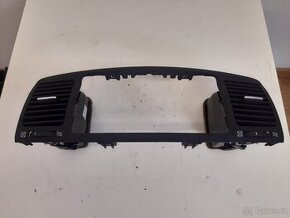 Toyota Corolla výdechy topení