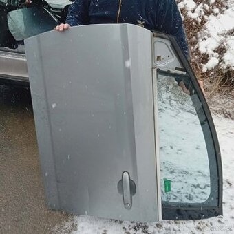 Přední zadní dveře Mondeo mk4