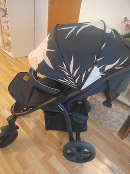 Sportovní kočárek Lionelo