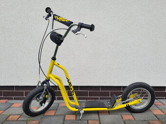 Koloběžka Yedoo Three