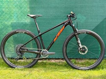 NOVÉ Karbonové horské kolo KTM