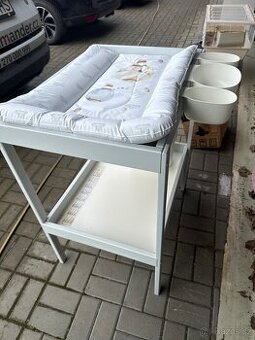 Prebalovaci pult IKEA