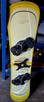 snowboard 113cm s vázáním