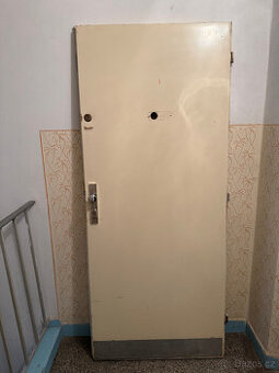 Bytové dveře - hlavní, 80 levé