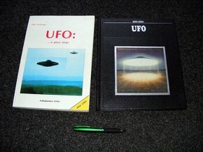 Dvě knihy s tématikou UFO - 1