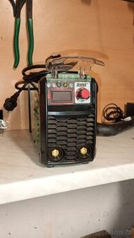 Svářecí invertor 160 A