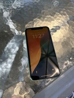 Apple iPhone 11 64GB zelený