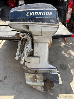 Prodám lodní motor Evinrude 60 HP