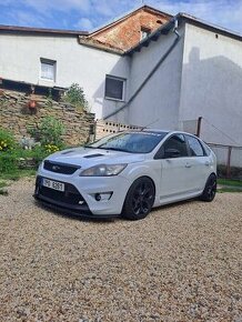 Ford Focus St225