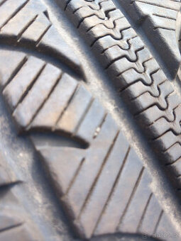 205/60R16 ZIMNÍ PNEU EXTRA LOAD