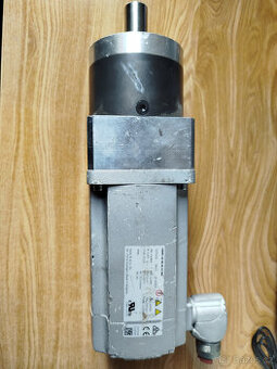 Servo motor FESTO s planetovou převodovkou.