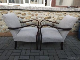 Křesla Thonet po renovaci.