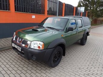 Nissan Navara 2.5 TD Double-Cab 4x4 tažné 3t