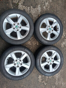 Škoda Octavia II - alu 6,5x16 et50 + letní 205/55/16 DOT2021
