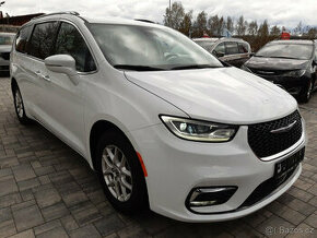 Chrysler Pacifica 3,6L V6, kůže, kamera, REZERVACE