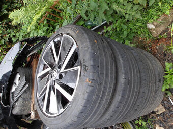 Škoda Octavia IV alu kola 18"