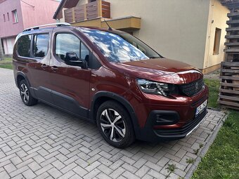 Peugeot Rifter GT line long 7 mist