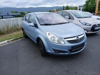 OPEL CORSA 1.4i rok 2010 nová STK 6/2027 pěkný stav