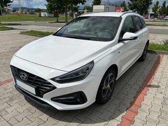 Hyundai i30 kombi 1.5 T-GDI MHEV 117 kW, Smart, 2021, ČR