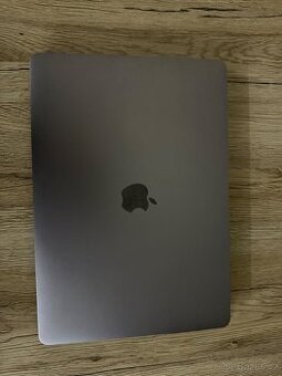 MacBook PRO 2018, i5, 8GB ram, 256gb ssd