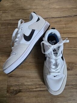 Nike dámske  tenisky Nike SB Alleyoop