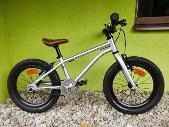 Značkové dětské kolo Early Rider 16 - brushed aluminium