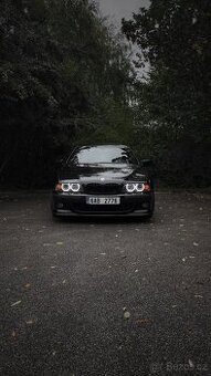BMW E39 528i