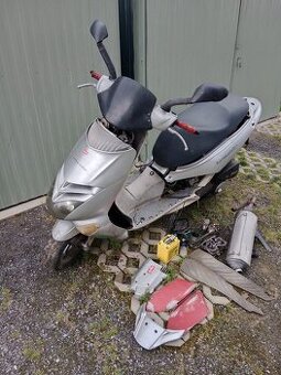 Na opravu nebo náhradní díly