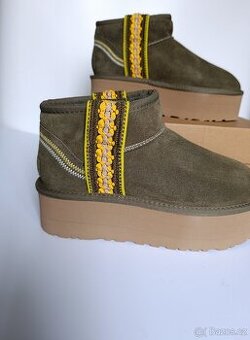 UGG w classic ultra mini braid, vel 39