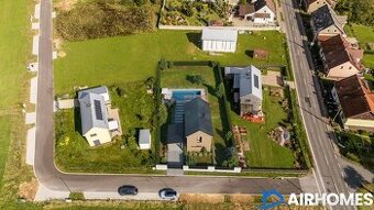 Zasíťovaný pozemek k výstavbě RD, včetně kompletní projektov - 1