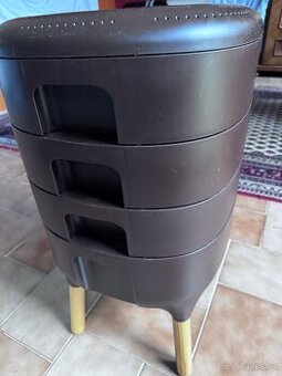 Vermikompostér tmavě hnědý