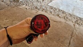 Zadni svetla na moto