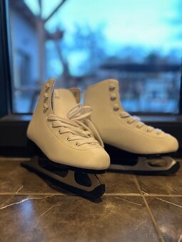 Dívčí brusle vel.32