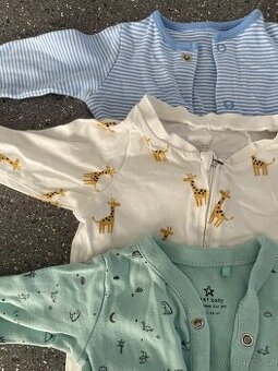 Set oblečení 42 ks