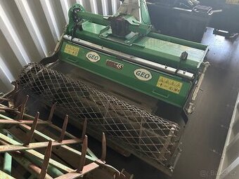 Zakladač trávníku SB165