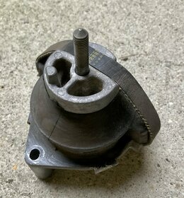 Saab 9-5 Aero automat silentblok